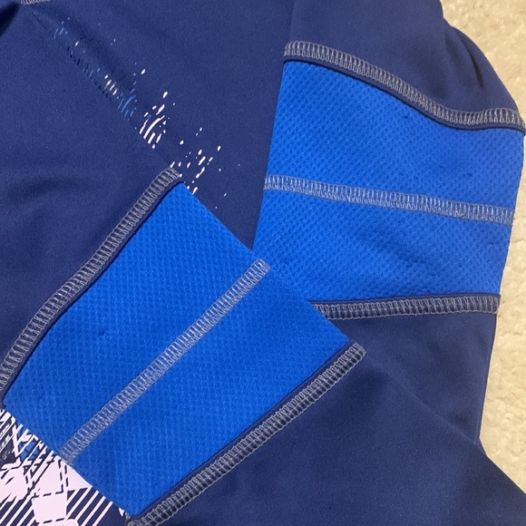 Boys long sleeve shirts size 5 - Picture 6 of 6